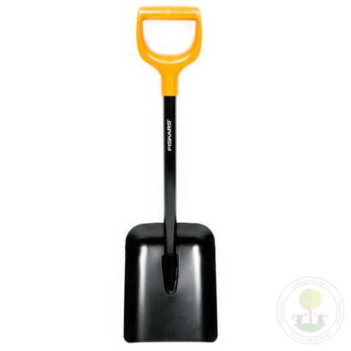 Лопата совковая укороченная Solid FISKARS 1026649