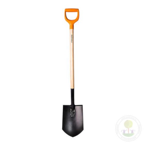 Лопата штыковая с деревянным черенком FISKARS Дача 1026660